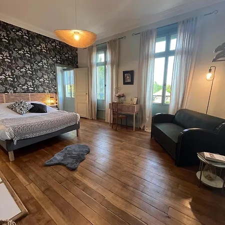 Bed & Breakfast Chateau De 3*