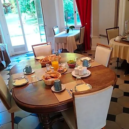 住宿加早餐酒店 Chateau De Pougy